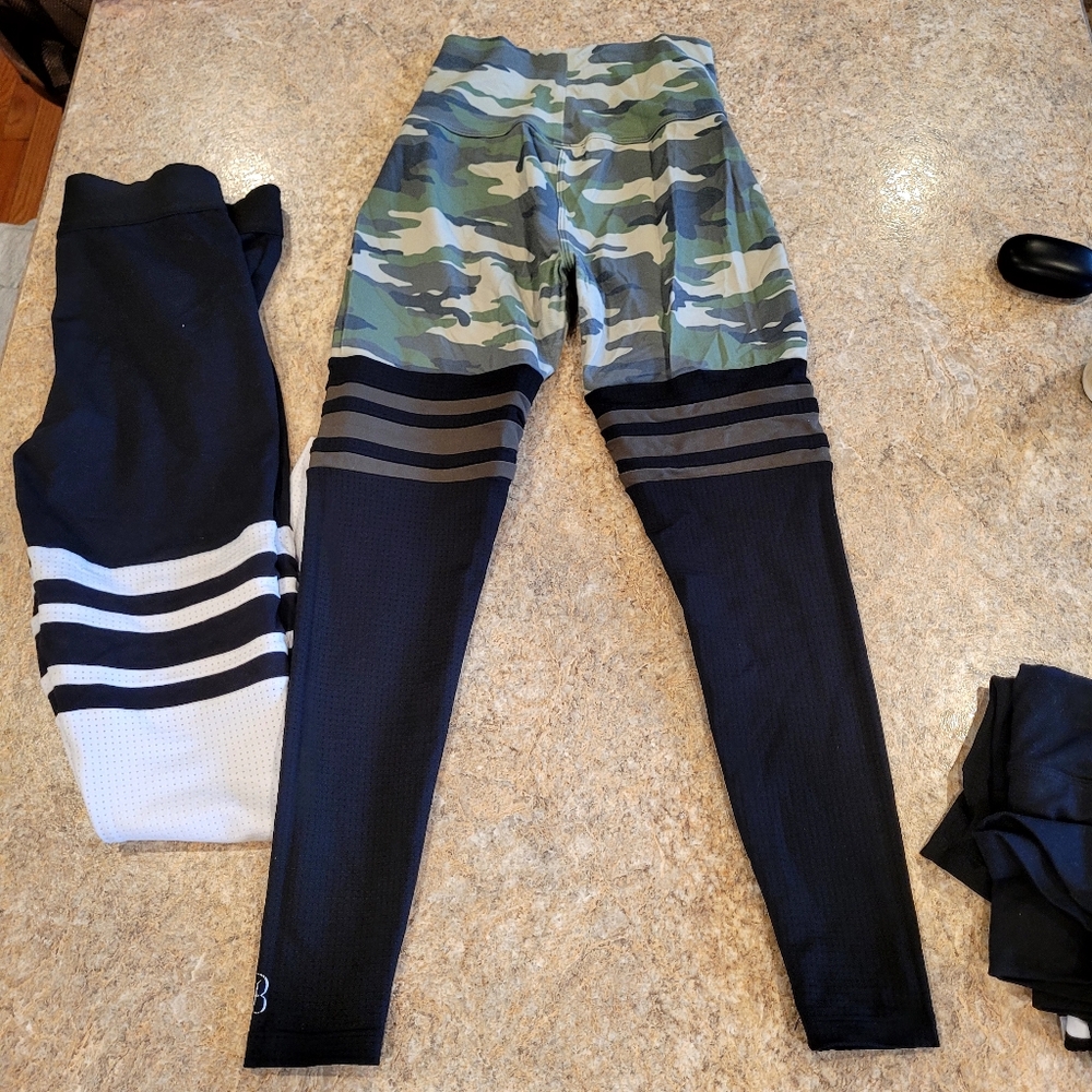 Bombshell Sportswear Legging - Picture 4 of 5